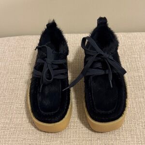 Steve Madden Navy Blue Faux Fur Loafers with Tan Sole
